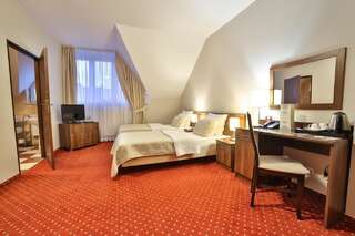 Отель Hotel Kantoria Тарнув Двухместный номер Делюкс с 2 отдельными кроватями-4